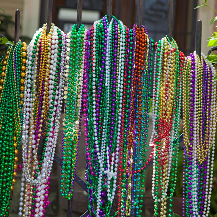 6' Effortless Mardi Gras Ornament Garland